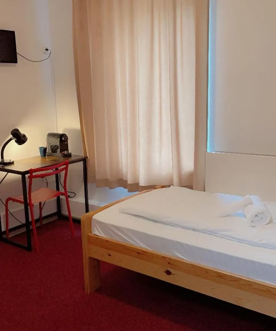 Niehler Hotel Köln 0*,